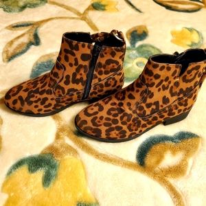 Cheetah print boots for girls
